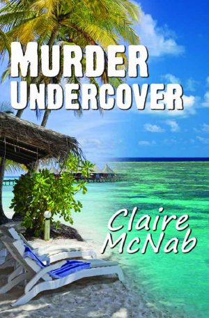 [Denise Cleever Thrillers 01] • Murder Undercover